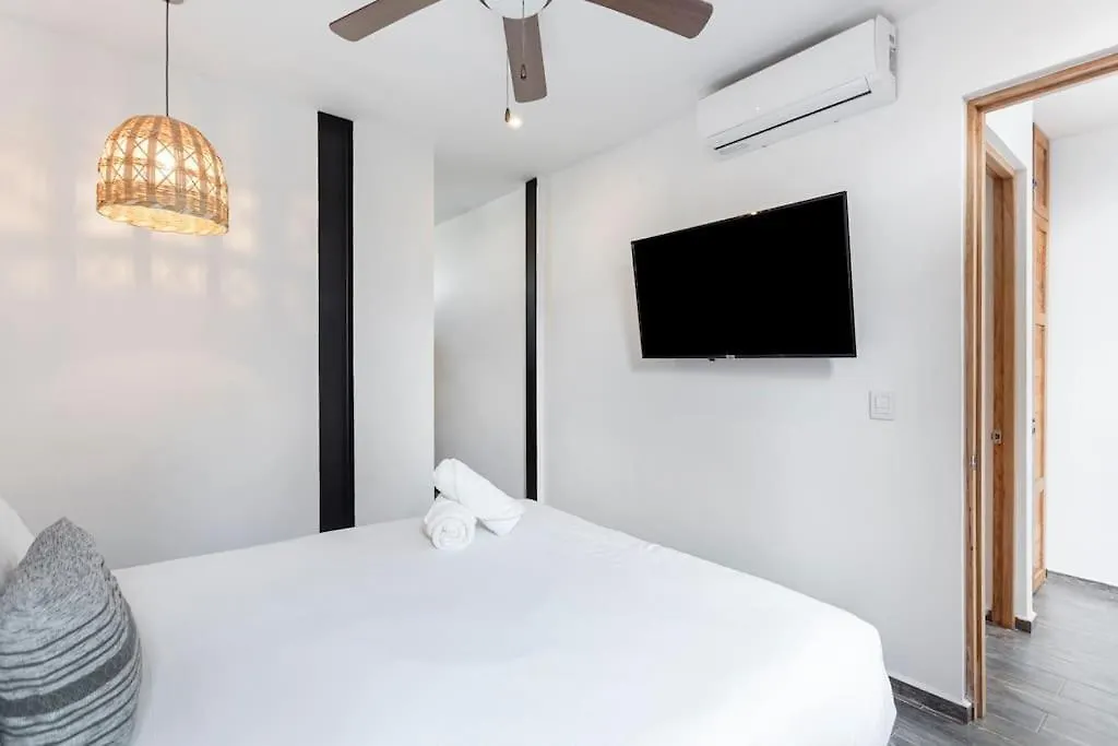 Stunning 4Br - Rooftop Pool, 5 Mins To Beach 图卢姆